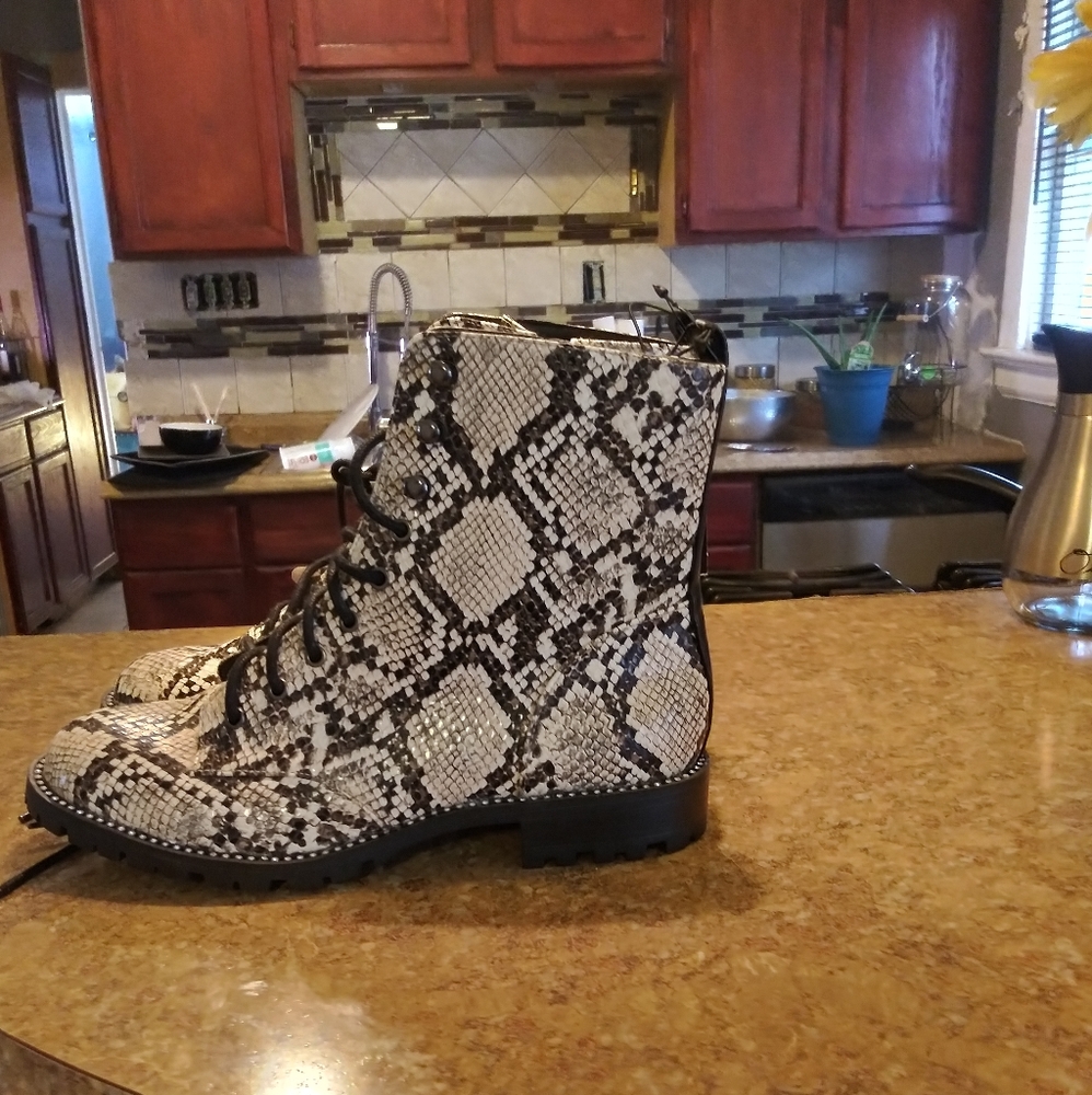 New Boots Snake Skin Pattern View 2